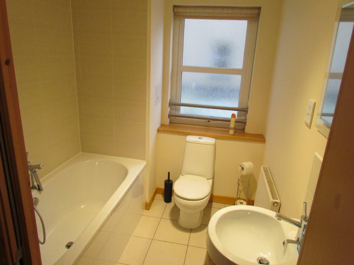 Farraline Court Apartment Inverness Bagian luar foto