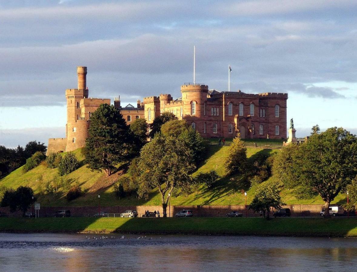 Farraline Court Apartment Inverness Bagian luar foto